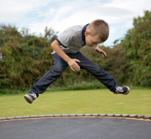 Fra budgetvenlig til high-end: Pengebesparende tips til trampolinkøb